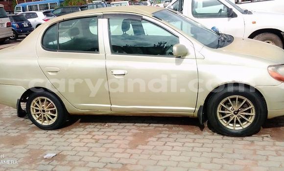 Nunua Ilio tumika Toyota Platz Brown Gari ndani ya Lusaka nchini Zambia
