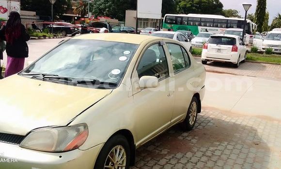 Acheter Occasion Voiture Toyota Platz Marron à Lusaka, Zambie Acheter Occasion Voiture Toyota Platz Marron à Lusaka, Zambie