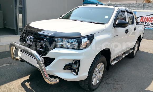 Acheter Occasion Voiture Toyota Hilux Blanc à Lusaka, Zambie Acheter Occasion Voiture Toyota Hilux Blanc à Lusaka, Zambie