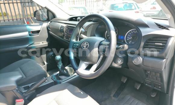 Acheter Occasion Voiture Toyota Hilux Blanc à Lusaka, Zambie Acheter Occasion Voiture Toyota Hilux Blanc à Lusaka, Zambie