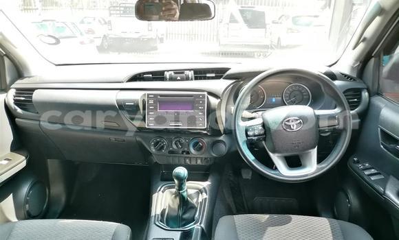 Acheter Occasion Voiture Toyota Hilux Blanc à Lusaka, Zambie Acheter Occasion Voiture Toyota Hilux Blanc à Lusaka, Zambie