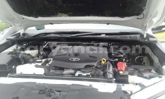 Tenga Tsaru Toyota Hilux Chena Mota in Lusaka in Zambia Tenga Tsaru Toyota Hilux Chena Mota in Lusaka in Zambia