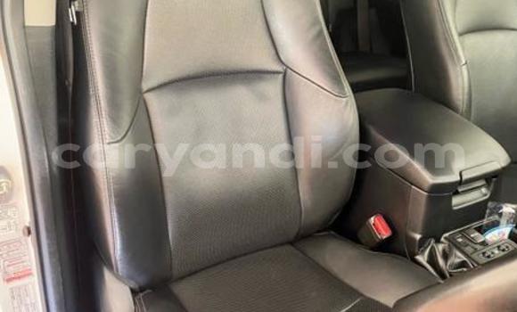 Acheter Occasion Voiture Toyota Hilux Blanc à Lusaka, Zambie Acheter Occasion Voiture Toyota Hilux Blanc à Lusaka, Zambie