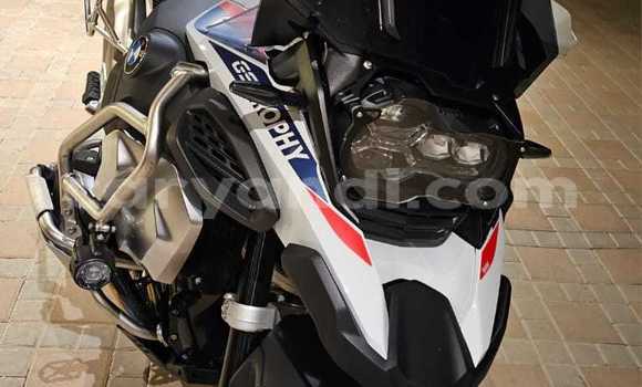 Buy Used BMW R1200GS Adventure Blue Bike in Lusaka in Zambia Buy Used BMW R1200GS Adventure Blue Bike in Lusaka in Zambia