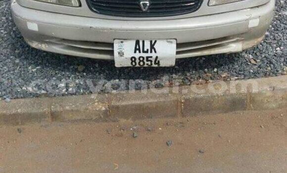 Nunua Ilio tumika Toyota Corolla Fedha Gari ndani ya Lusaka nchini Zambia