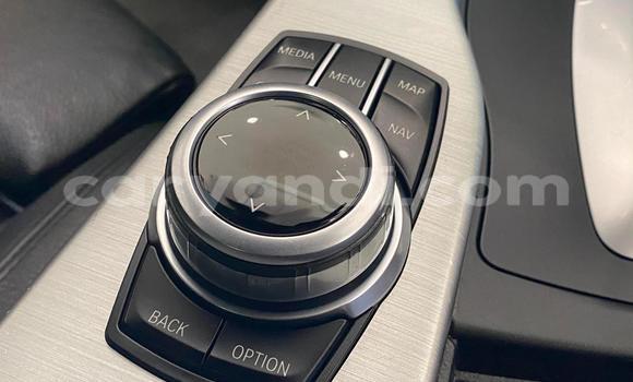 Tenga Tsaru BMW 3–Series Sirivha Mota in Lusaka in Zambia Tenga Tsaru BMW 3–Series Sirivha Mota in Lusaka in Zambia