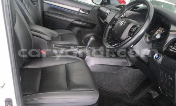 Buy Used Toyota Hilux White Car in Lusaka in Zambia Buy Used Toyota Hilux White Car in Lusaka in Zambia