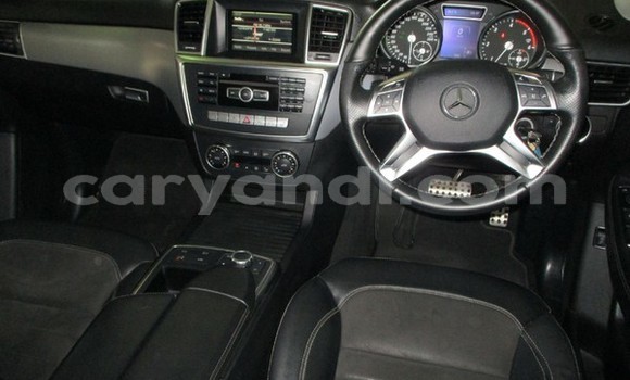 Nunua Ilio tumika Mercedes‒Benz ML–Class Nyeupe Gari ndani ya Lusaka nchini Zambia Nunua Ilio tumika Mercedes‒Benz ML–Class Nyeupe Gari ndani ya Lusaka nchini Zambia