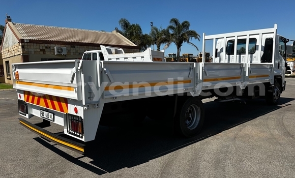 Acheter Occasion Utilitaire Isuzu FTR 850 Blanc à Lusaka, Zambie Acheter Occasion Utilitaire Isuzu FTR 850 Blanc à Lusaka, Zambie