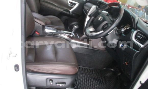Buy Used Toyota Fortuner White Car in Lusaka in Zambia Buy Used Toyota Fortuner White Car in Lusaka in Zambia