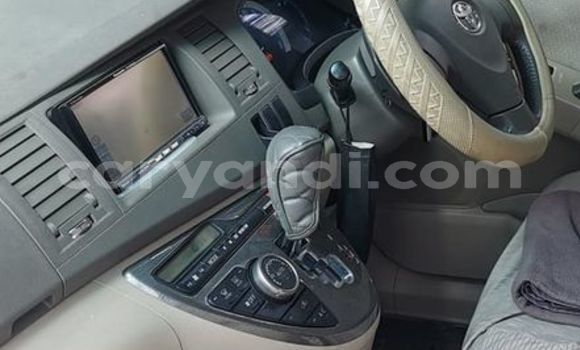 Acheter Occasion Voiture Toyota ISis Blanc à Lusaka, Zambie Acheter Occasion Voiture Toyota ISis Blanc à Lusaka, Zambie