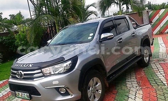Acheter Occasion Voiture Toyota Hilux Gris à Lusaka, Zambie Acheter Occasion Voiture Toyota Hilux Gris à Lusaka, Zambie