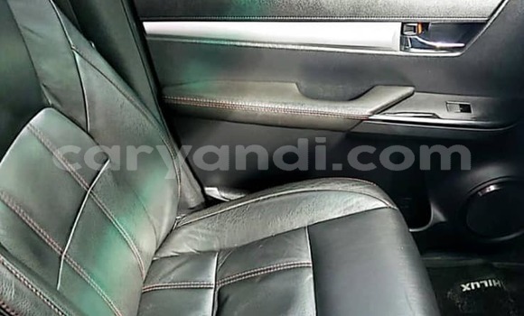 Acheter Occasion Voiture Toyota Hilux Blanc à Lusaka, Zambie Acheter Occasion Voiture Toyota Hilux Blanc à Lusaka, Zambie