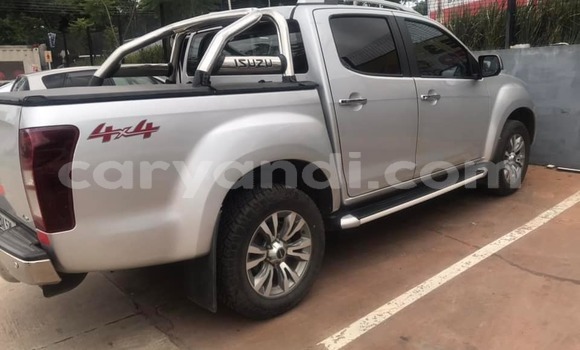 Buy Used Isuzu D–MAX Silver Car in Lusaka in Zambia