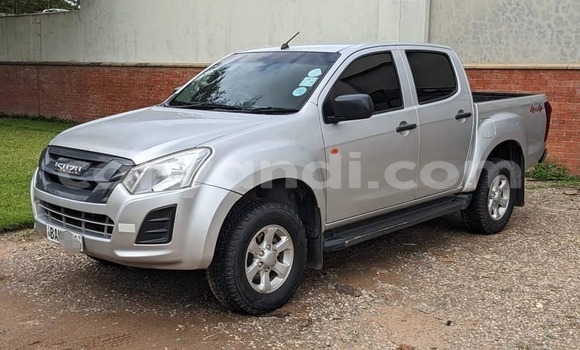Tenga Tsaru Isuzu D–MAX Sirivha Mota in Lusaka in Zambia Tenga Tsaru Isuzu D–MAX Sirivha Mota in Lusaka in Zambia