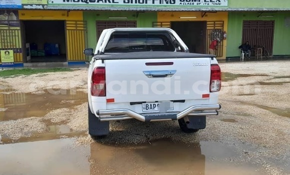 Acheter Occasion Voiture Toyota Hilux Blanc à Lusaka, Zambie Acheter Occasion Voiture Toyota Hilux Blanc à Lusaka, Zambie