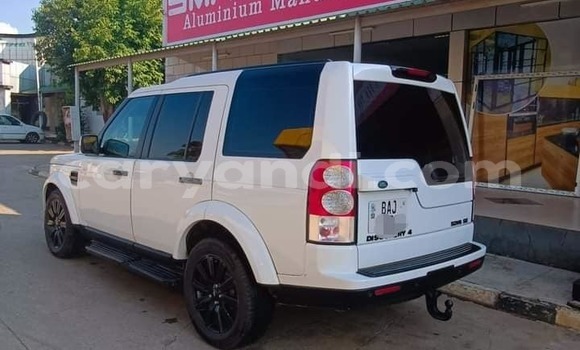 Tenga Tsaru Land Rover Discovery Chena Mota in Lusaka in Zambia Tenga Tsaru Land Rover Discovery Chena Mota in Lusaka in Zambia