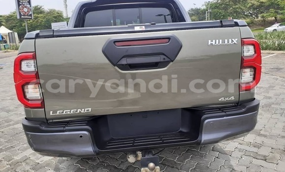 Tenga Tsaru Toyota Hilux Girinhi Mota in Lusaka in Zambia Tenga Tsaru Toyota Hilux Girinhi Mota in Lusaka in Zambia