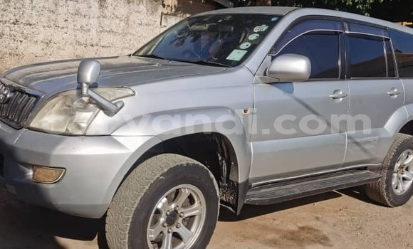 Acheter Occasion Voiture Toyota Land Cruiser Prado Gris à Lusaka, Zambie Acheter Occasion Voiture Toyota Land Cruiser Prado Gris à Lusaka, Zambie