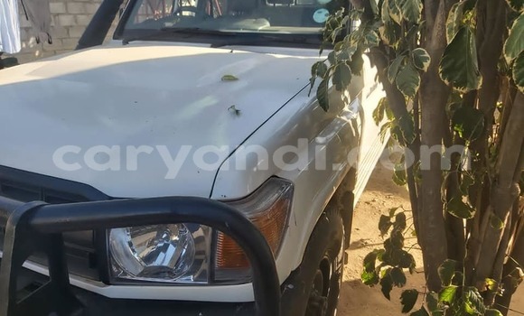 Acheter Occasion Voiture Toyota Land Cruiser Blanc à Lusaka, Zambie Acheter Occasion Voiture Toyota Land Cruiser Blanc à Lusaka, Zambie