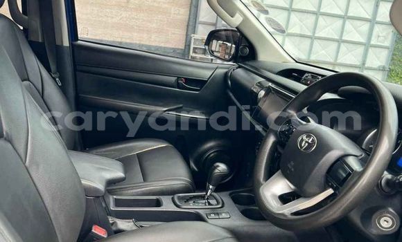 Tenga Tsaru Toyota Hilux Bhuruu Mota in Lusaka in Zambia Tenga Tsaru Toyota Hilux Bhuruu Mota in Lusaka in Zambia