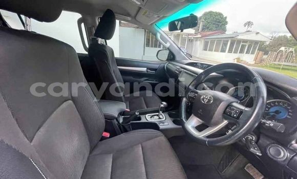 Acheter Occasion Voiture Toyota Hilux Blanc à Lusaka, Zambie Acheter Occasion Voiture Toyota Hilux Blanc à Lusaka, Zambie
