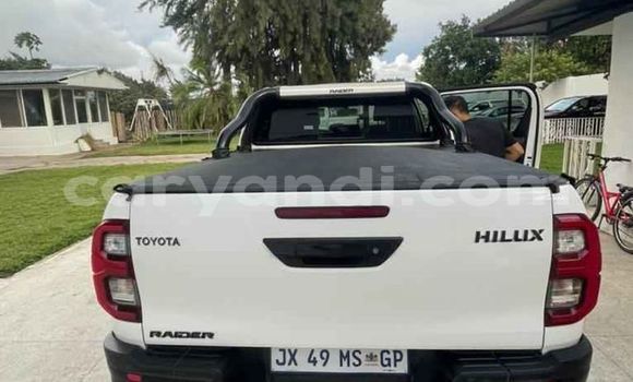 Acheter Occasion Voiture Toyota Hilux Blanc à Lusaka, Zambie Acheter Occasion Voiture Toyota Hilux Blanc à Lusaka, Zambie