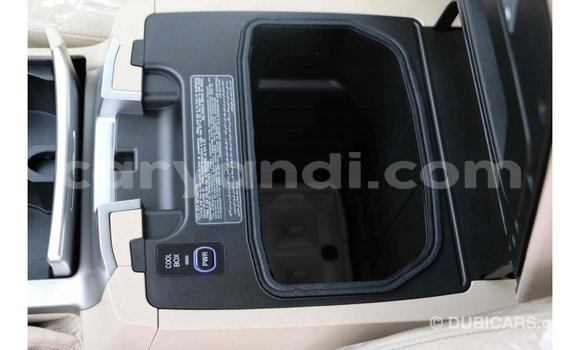 Acheter Import Voiture Toyota Land Cruiser Noir à Import - Dubai, Zambie Acheter Import Voiture Toyota Land Cruiser Noir à Import - Dubai, Zambie
