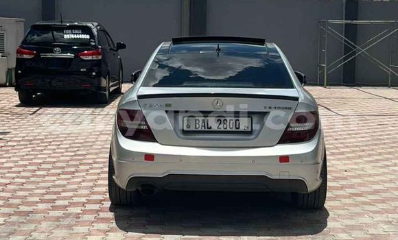 Tenga Tsaru Mercedes-Benz C-Classe Sirivha Mota in Lusaka in Zambia Tenga Tsaru Mercedes-Benz C-Classe Sirivha Mota in Lusaka in Zambia