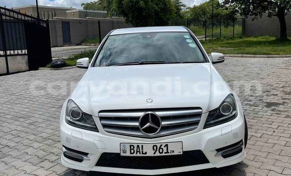 Buy Used Mercedes-Benz E-Classe White Car in Lusaka in Zambia Buy Used Mercedes-Benz E-Classe White Car in Lusaka in Zambia