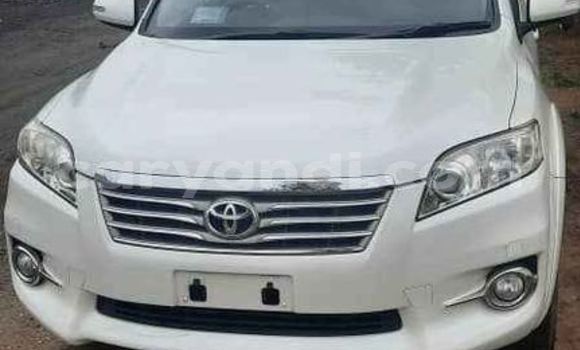 Acheter Occasion Voiture Toyota Vanguard Blanc à Lusaka, Zambie