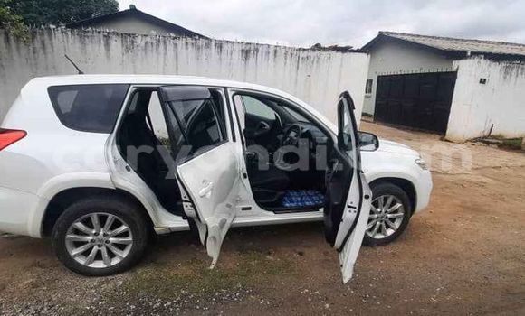 Tenga Tsaru Toyota Vanguard Chena Mota in Lusaka in Zambia Tenga Tsaru Toyota Vanguard Chena Mota in Lusaka in Zambia