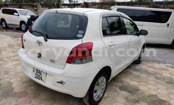 Buy Used Toyota Vitz White Car in Lusaka in Zambia