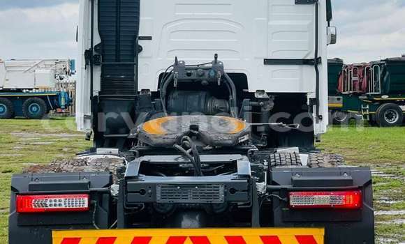 Tenga Tsaru Volvo F4 Chena Rori in Lusaka in Zambia Tenga Tsaru Volvo F4 Chena Rori in Lusaka in Zambia