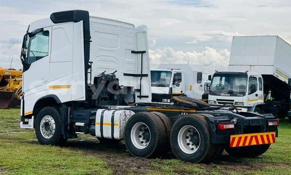Tenga Tsaru Volvo F4 Chena Rori in Lusaka in Zambia Tenga Tsaru Volvo F4 Chena Rori in Lusaka in Zambia