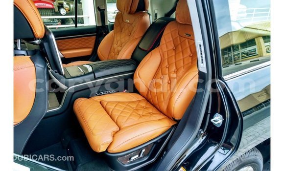 Tenga Imported Toyota Land Cruiser Nhema Mota in Import - Dubai in Zambia Tenga Imported Toyota Land Cruiser Nhema Mota in Import - Dubai in Zambia