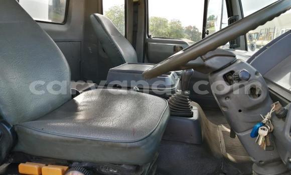Acheter Occasion Utilitaire Hino 300 Series Blanc à Lusaka, Zambie Acheter Occasion Utilitaire Hino 300 Series Blanc à Lusaka, Zambie