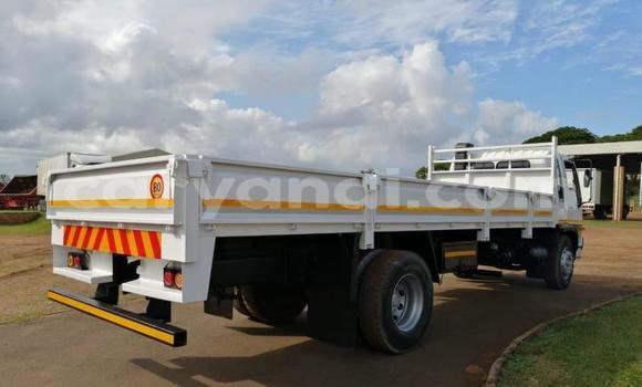 Acheter Occasion Utilitaire Hino 300 Series Blanc à Lusaka, Zambie Acheter Occasion Utilitaire Hino 300 Series Blanc à Lusaka, Zambie