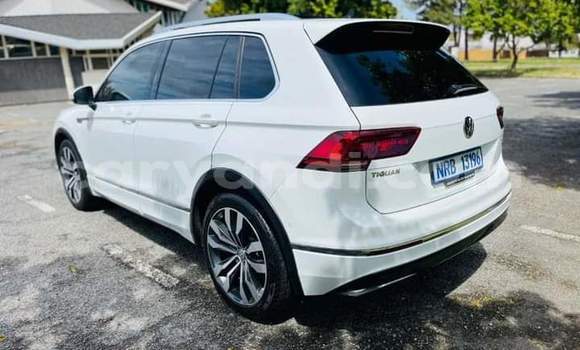Acheter Occasion Voiture Volkswagen Tiguan Blanc à Livingstone, Zambie Acheter Occasion Voiture Volkswagen Tiguan Blanc à Livingstone, Zambie