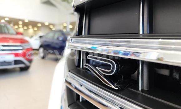 Buy Used Volkswagen Touareg White Car in Lusaka in Zambia Buy Used Volkswagen Touareg White Car in Lusaka in Zambia