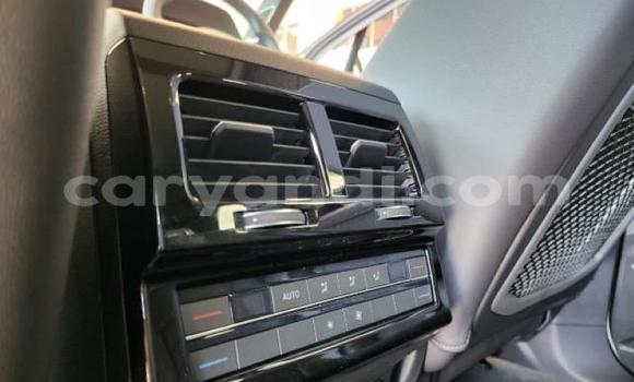 Buy Used Volkswagen Touareg White Car in Lusaka in Zambia Buy Used Volkswagen Touareg White Car in Lusaka in Zambia