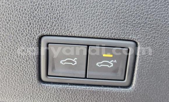 Buy Used Volkswagen Touareg White Car in Lusaka in Zambia Buy Used Volkswagen Touareg White Car in Lusaka in Zambia