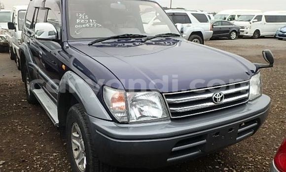 Nunua Ilio tumika Toyota 4Runner Bluu Gari ndani ya Chingola nchini Zambia Nunua Ilio tumika Toyota 4Runner Bluu Gari ndani ya Chingola nchini Zambia