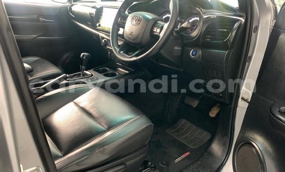 Buy Used Toyota Hilux Silver Car in Lusaka in Zambia Buy Used Toyota Hilux Silver Car in Lusaka in Zambia