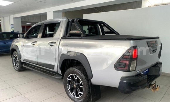 Buy Used Toyota Hilux Silver Car in Lusaka in Zambia Buy Used Toyota Hilux Silver Car in Lusaka in Zambia