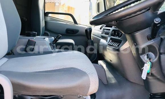 Acheter Occasion Utilitaire Nissan UD Blanc à Lusaka, Zambie Acheter Occasion Utilitaire Nissan UD Blanc à Lusaka, Zambie