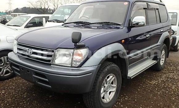 Nunua Ilio tumika Toyota 4Runner Bluu Gari ndani ya Chingola nchini Zambia Nunua Ilio tumika Toyota 4Runner Bluu Gari ndani ya Chingola nchini Zambia