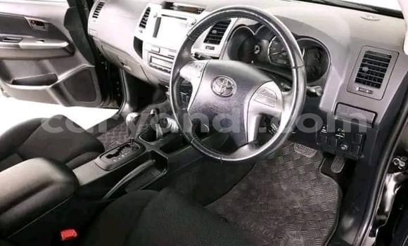 Nunua Ilio tumika Toyota Hilux Nyeusi Gari ndani ya Lusaka nchini Zambia Nunua Ilio tumika Toyota Hilux Nyeusi Gari ndani ya Lusaka nchini Zambia