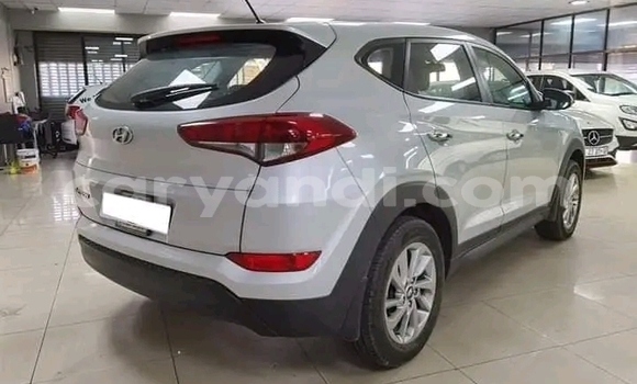 Acheter Occasion Voiture Hyundai Tucson Gris à Isoka, Nord Acheter Occasion Voiture Hyundai Tucson Gris à Isoka, Nord