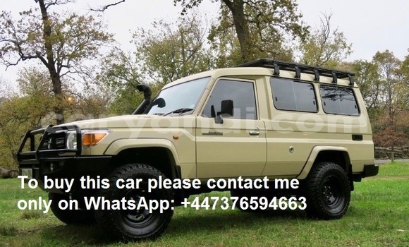 Acheter Occasion Voiture Toyota Land Cruiser Beige à Lusaka, Zambie